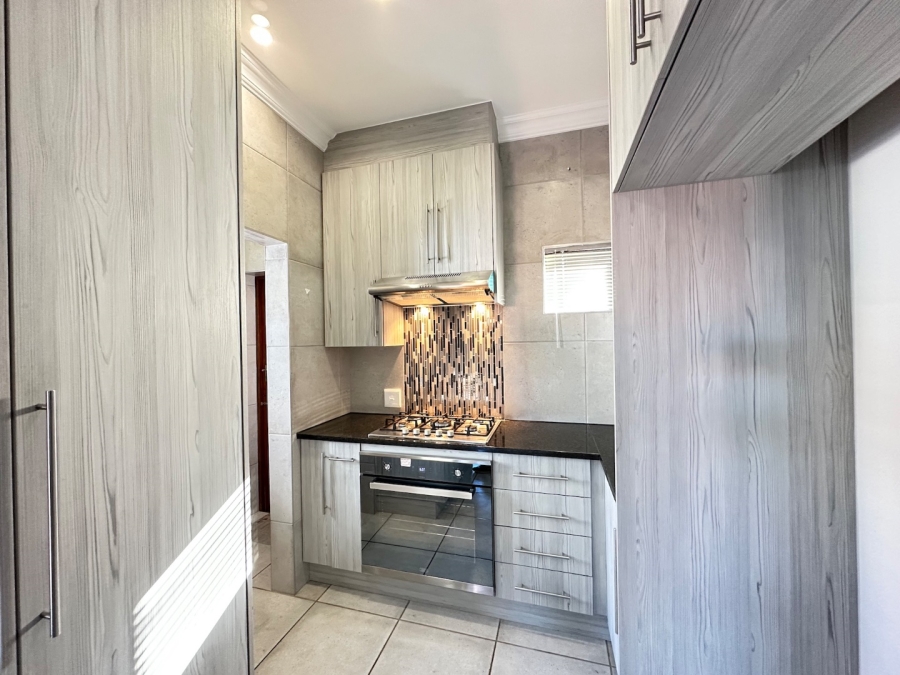 4 Bedroom Property for Sale in Hartenbos Heuwels Western Cape